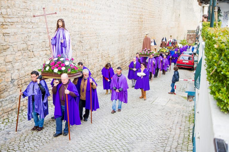 Las andas que componen la procesión recuerdan los distintos momentos de la vida de Francisco de Asís Foto: CMO semana santa en portugal