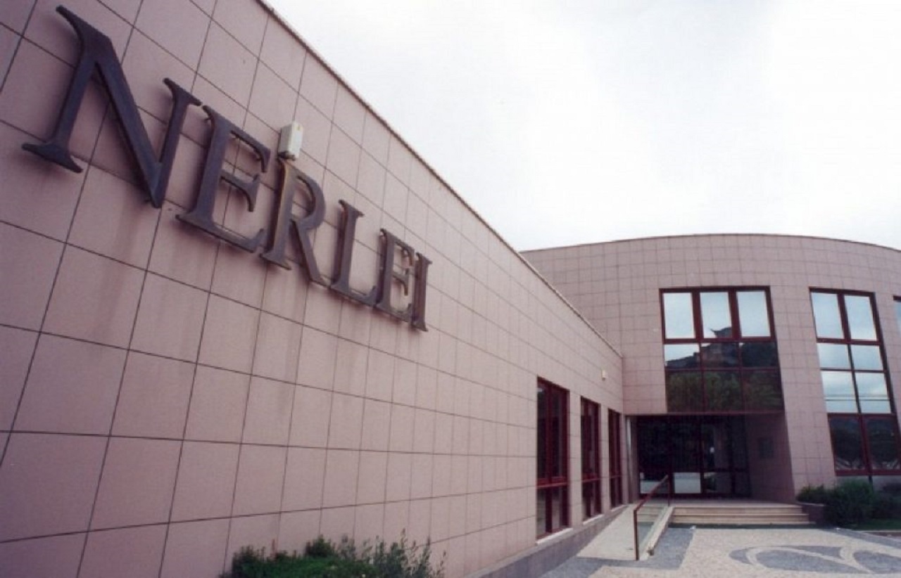 imagem do exterior do edifício da Nerlei