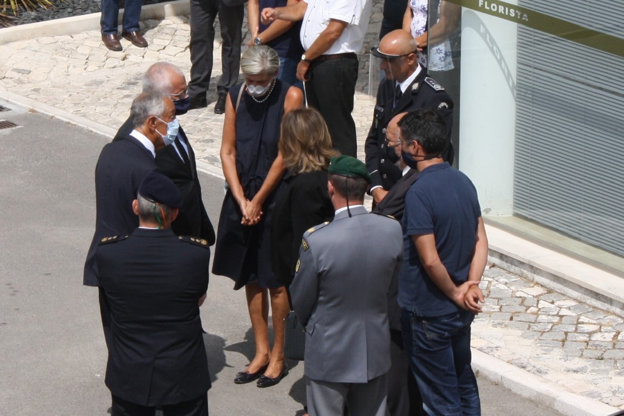 Marcelo Rebelo de Sousa participa do funeral de Jorge Jardim