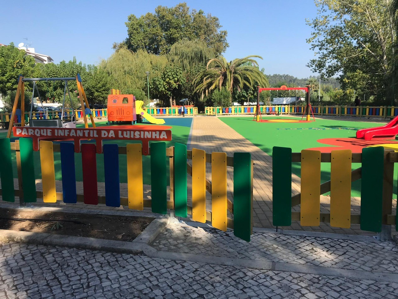 parque infantil da luisinha na batalha