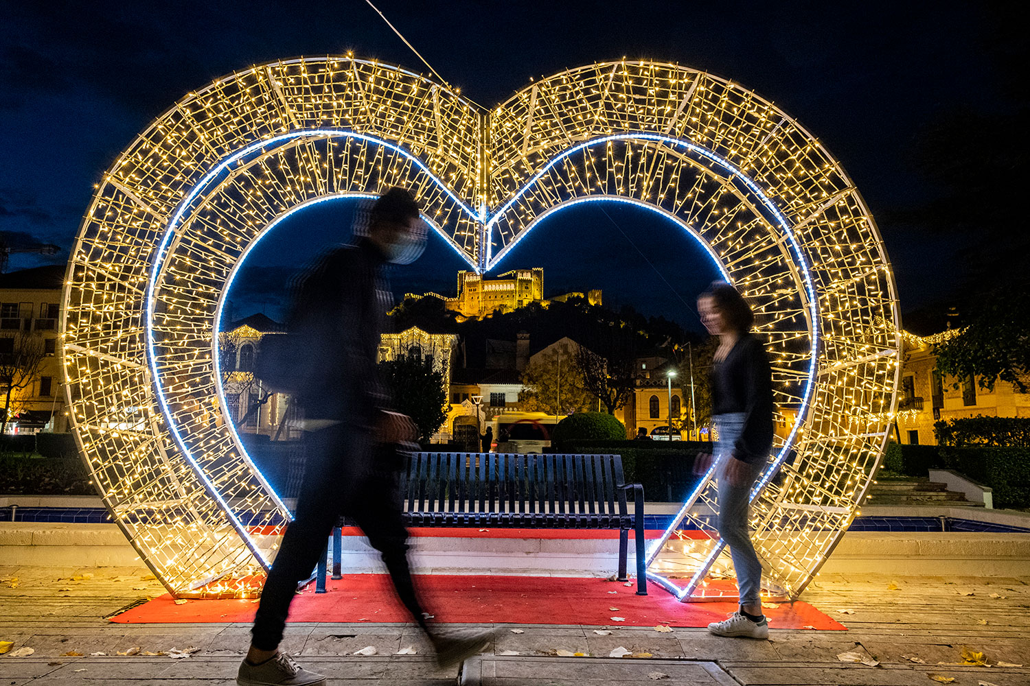 Covid 19 No Natal Pode Haver Circulacao Entre Concelhos Na Passagem De Ano Nao Regiao De Leiria