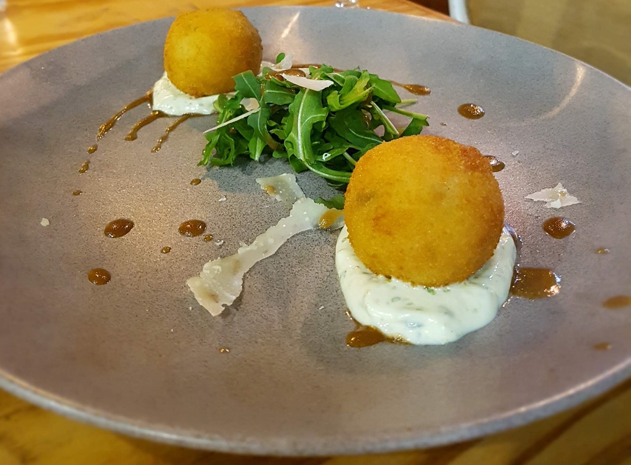 Prato confecionado no restaurante Pontinha em Óbidos