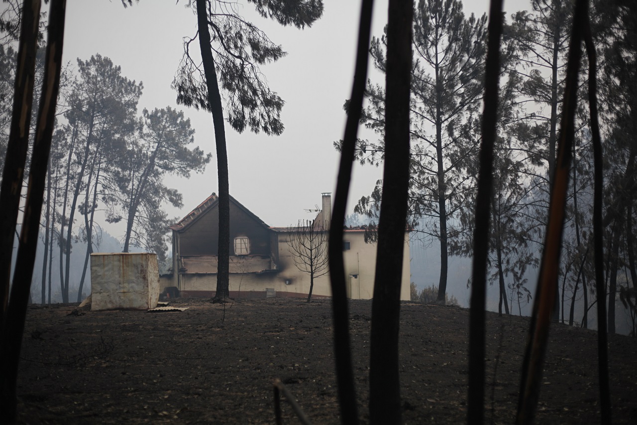 Casa destruída pelo fogo de Pedrógão Grande em 2017
