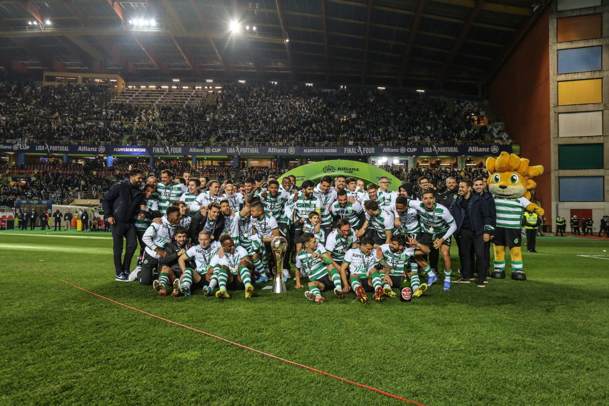 Futebol. Hoje há Dérbi na Final da Taça da Liga