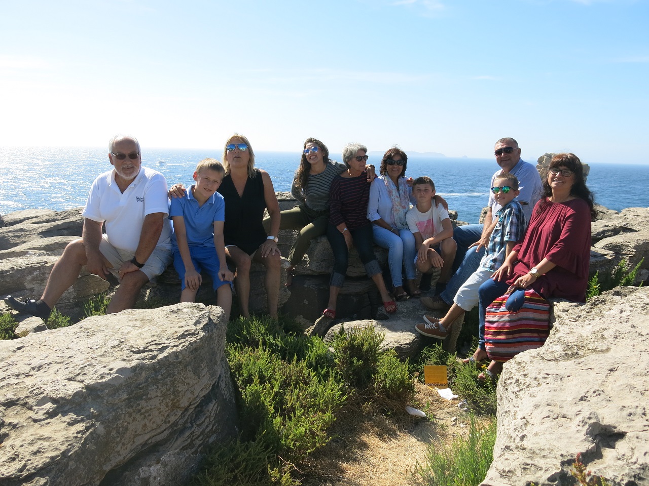 Famílias de Peniche e crianças de Chernobyl fotografadas no Cabo Carvoeiro