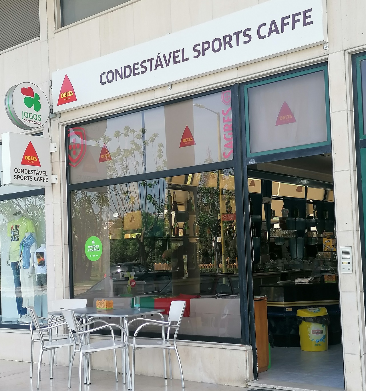 foto do exterior do Condestável Sports Caffé