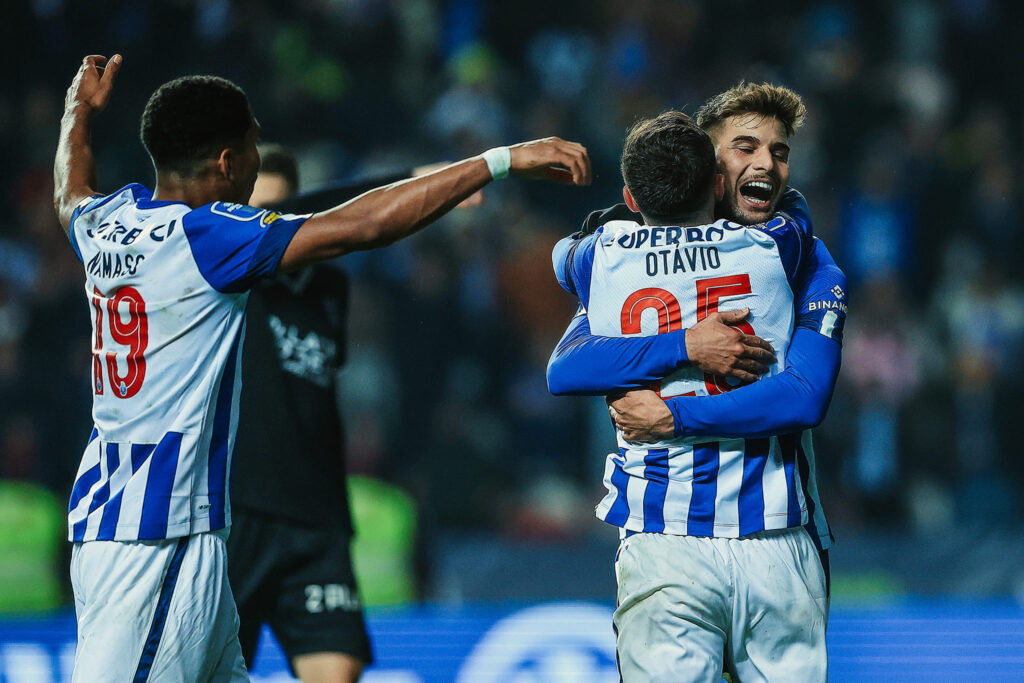 Allianz Cup: Bilhetes para jogo Sporting-FC Porto estão à venda a partir de  hoje – Região de Leiria