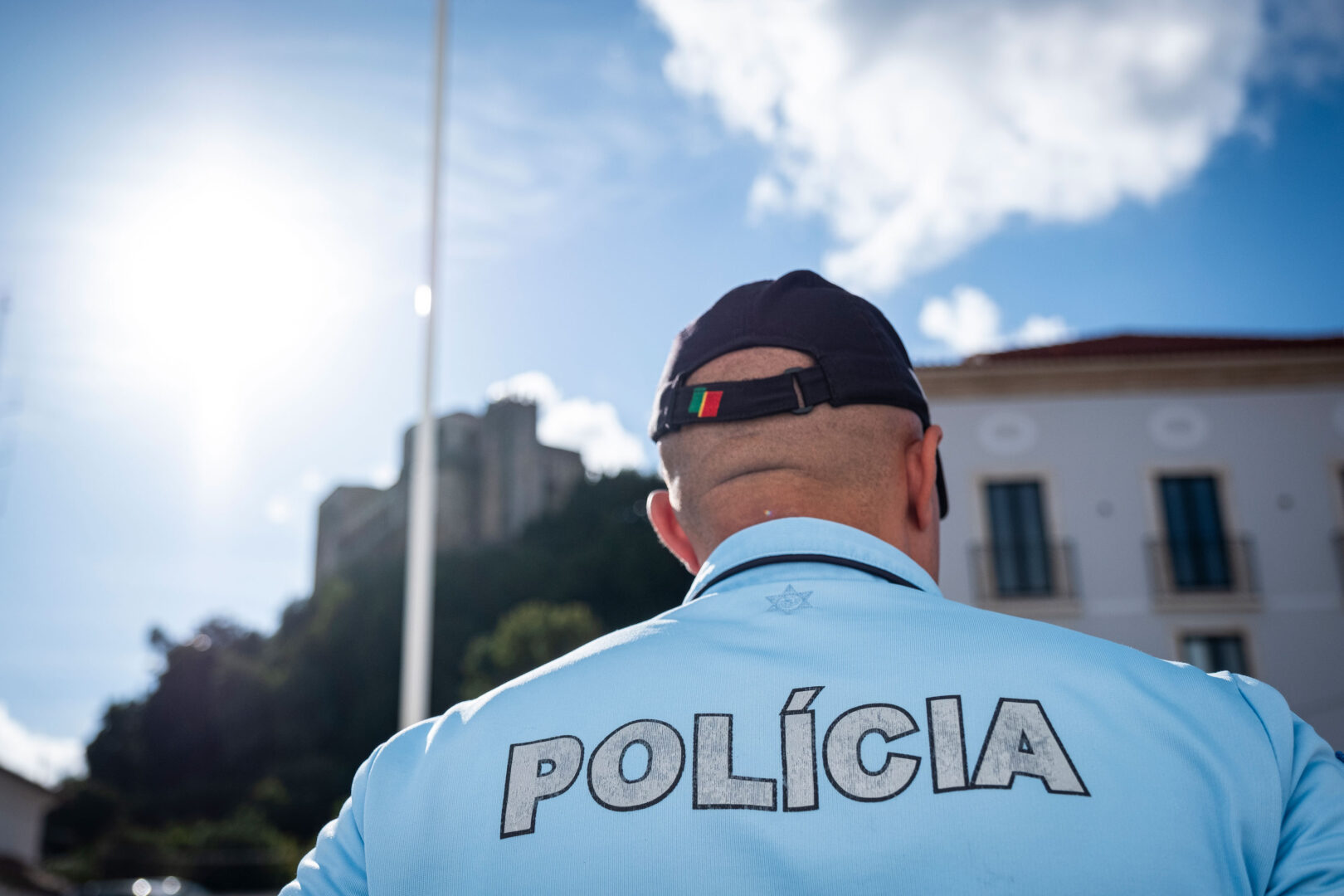 Agente da PSP esfaqueado por jovem no interior da esquadra de Marrazes