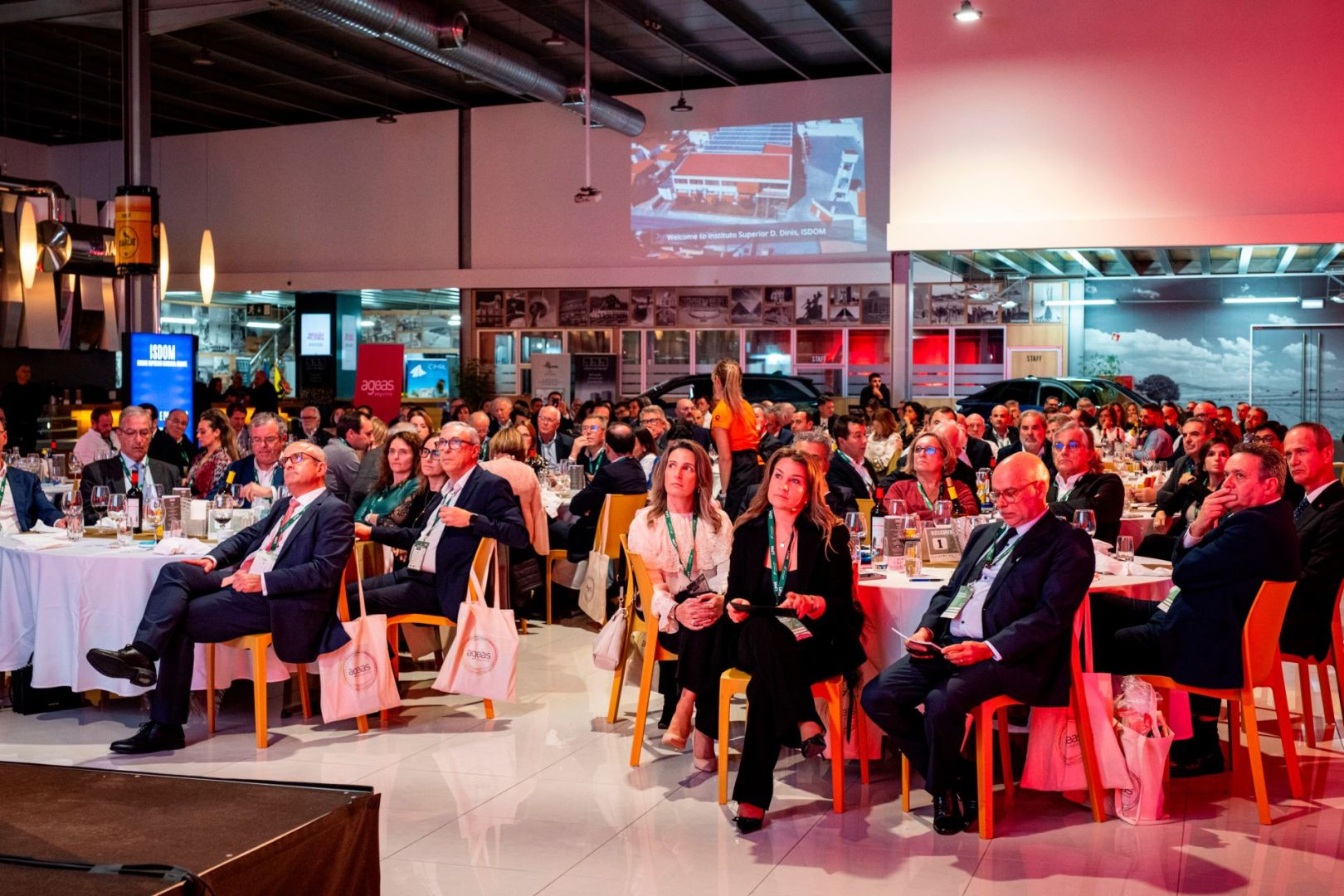 Jantar-conferência do REGIÃO DE LEIRIA destaca grupo líder e fileira empresarial