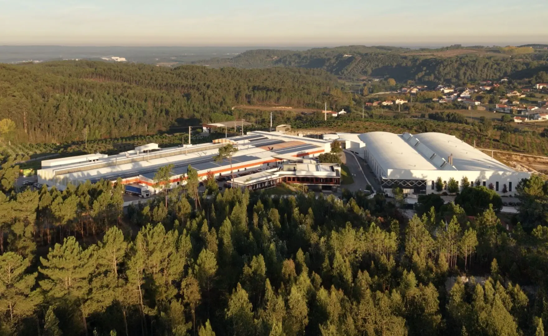 Empresa sócia de Ronaldo compra Cerâmirupe de Alcobaça