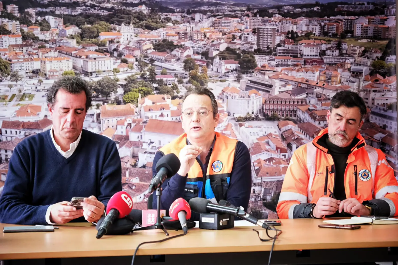 Presidente da E-Redes estima que existe “elevada probabilidade” de reestabelecer o serviço a todos os clientes até final do mês