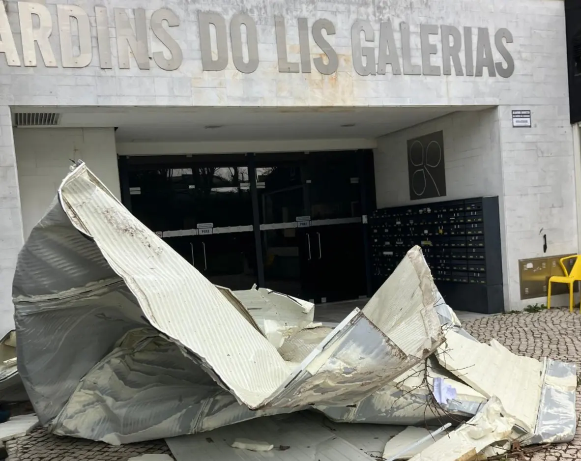 Meia centena de estabelecimentos comerciais admite suspender a atividade