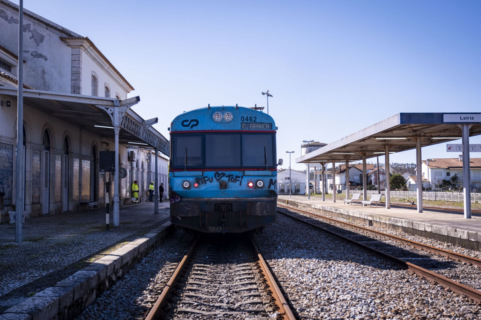 Linha do Oeste: Comboios regressam, mas instabilidade mantém incerteza