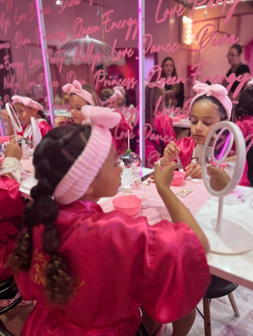 Nelly Ferreira organiza festas de aniversário para crianças com spa