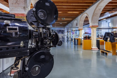 m|i|mo desce à cidade para celebrar 30 anos com várias exposições e filme-concerto