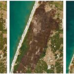 Três imagens de satélite mostram a mesma zona costeira em momentos diferentes. A vegetação apresenta uma alteração acentuada na imagem central, surgindo mais escura, e uma aparência mais verde na imagem da direita.
